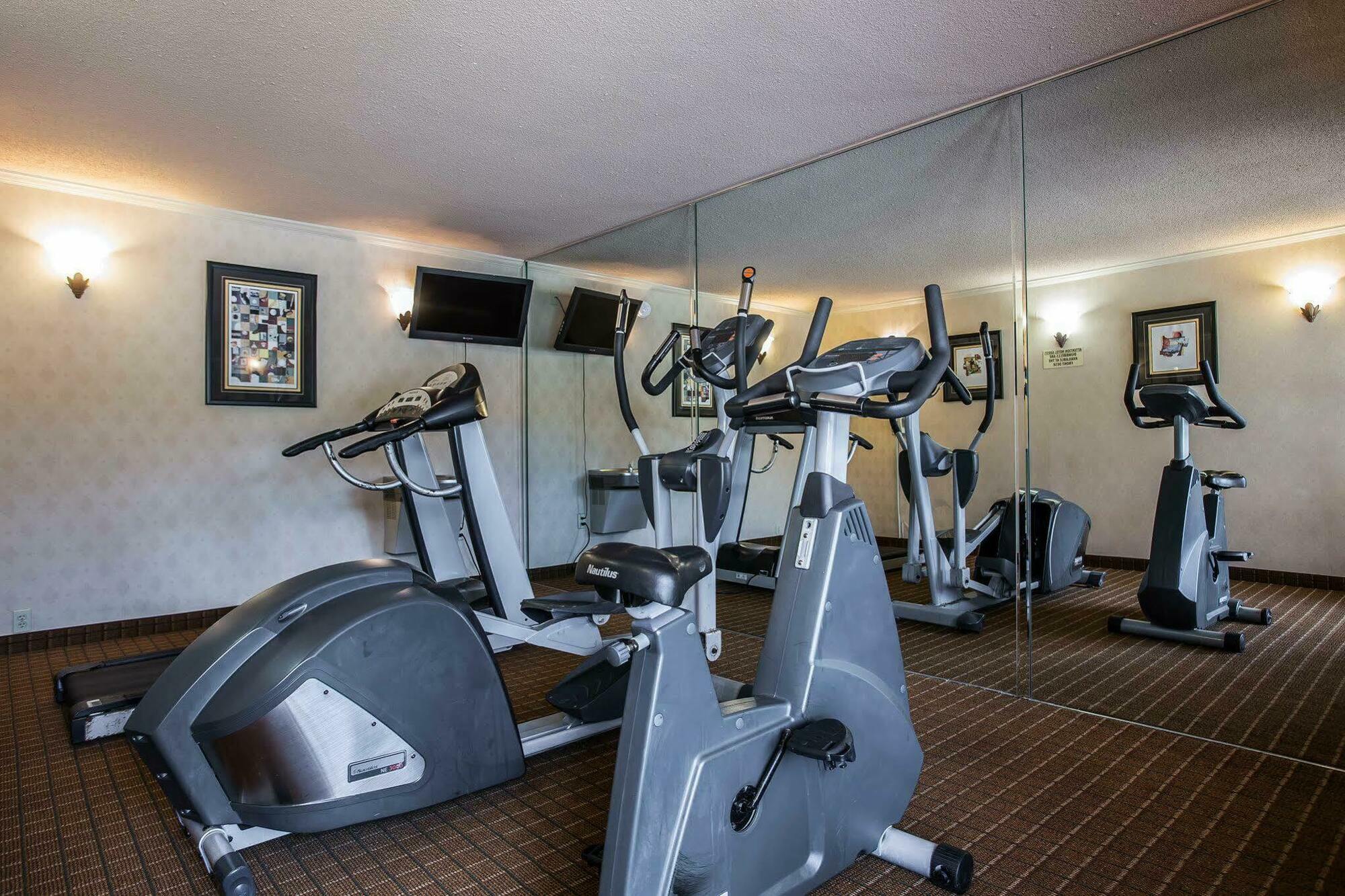 Quality Inn Fort Jackson Columbia Exterior photo
